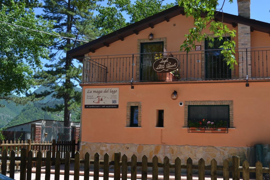 La Maga Del Lago Scanno Quarto foto